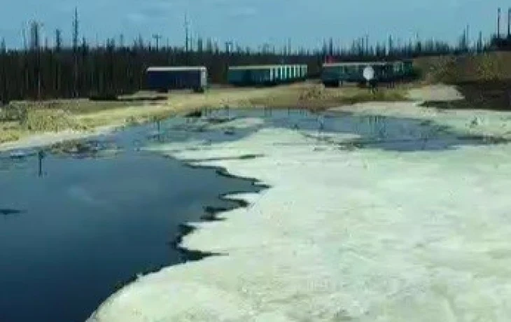 Министерство экологии Якутии: Проведена проверка информации о разливе нефтепродуктов из-за аварии на площадке ПАО «Сургутнефтегаз»