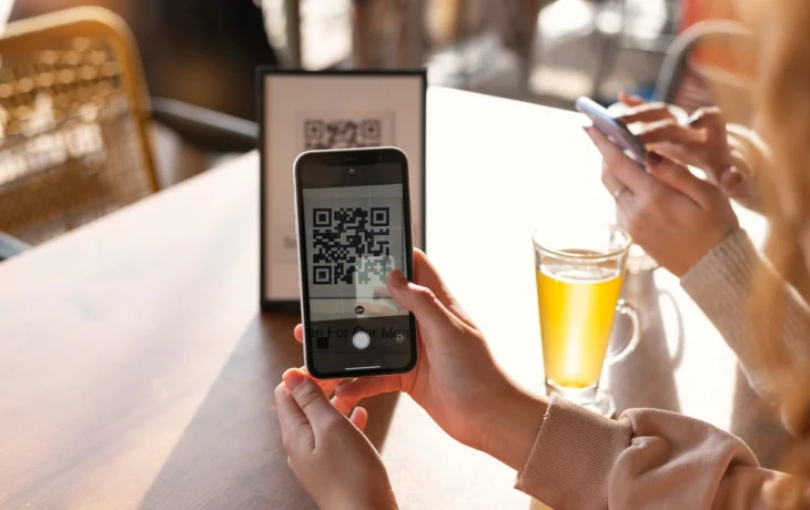 Есть ли разница между оплатой по карте и по qr-коду