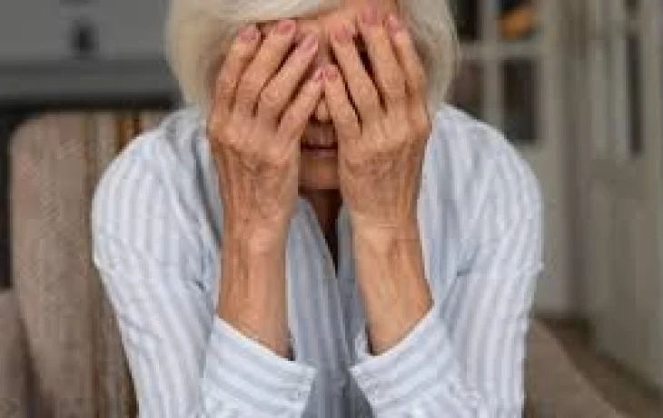 76-летняя жительница Якутии, пытаясь вернуть ранее похищенные мошенниками деньги, потеряла еще 1,6 млн рублей