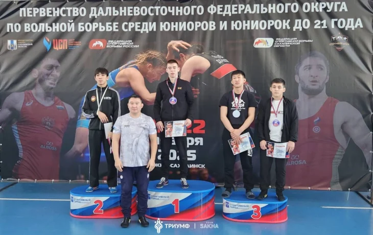 Вольная борьба: Якутские юниоры выиграли 13 медалей на первенстве ДВФО