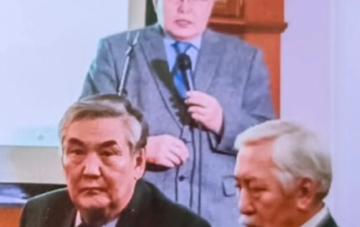 Дэҥҥэ көстөр сүүһүнэн сылларга биирдэ төрүүр дьонтон биир бастыҥнара этэ