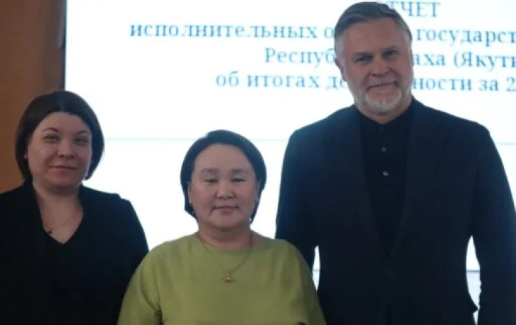 Звания отличников здравоохранения присвоили…