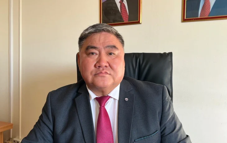 Аата биллибэт киһи үҥсүүтүнэн суут уурааҕынан улуус баһылыга үлэтиттэн тохтотулунна