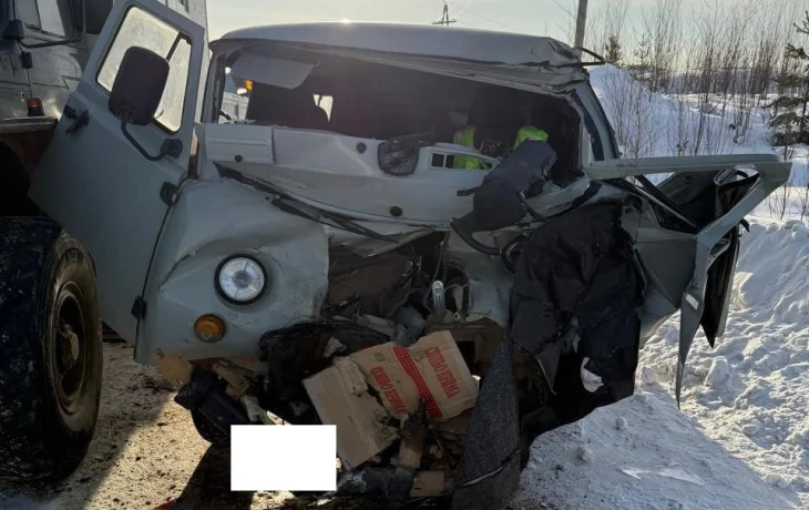 В Алданском районе "Урал"столкнулся с "УАЗом": Четверо человек госпитализированы с тяжелыми травмами
