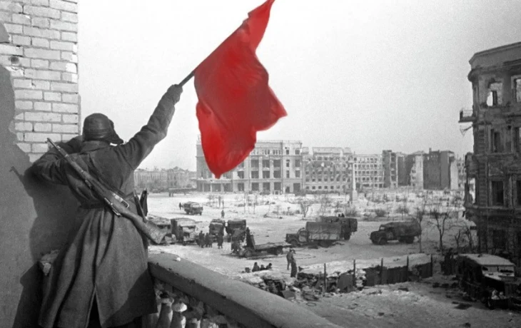 Бүгүн &mdash; Сталинградтааҕы кыргыһыы түмүктэммит күнэ