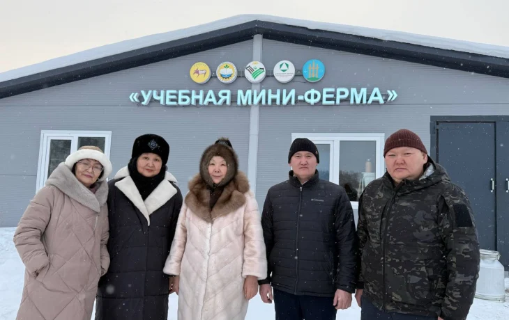 Антонина Григорьева посетила первую в республике школьную мини-ферму в Горном улусе
