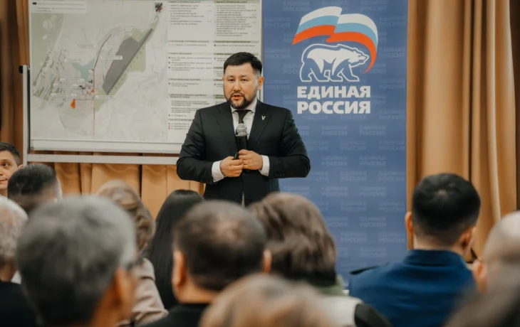 Евгений Григорьев провел отчет по итогам работы за 2024 год перед жителями Гагаринского округа