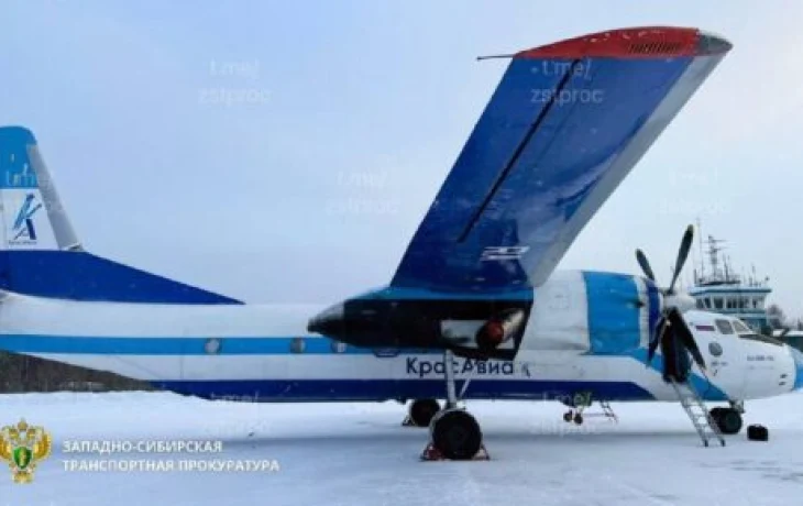 Неисправный самолет сел в Якутии