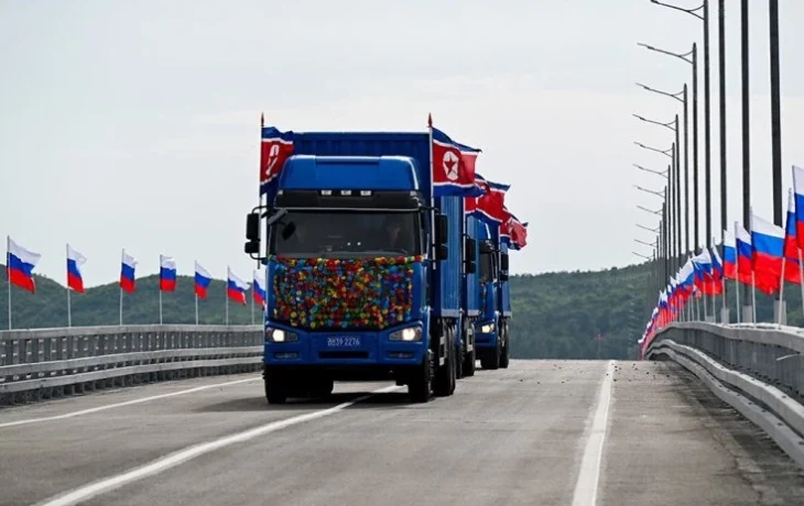 Первый автомобильный мост связал Россию и Северную Корею