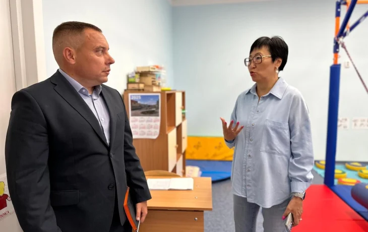 Герой России Дмитрий Куценко начал стажировку в Министерстве труда и социального развития Якутии