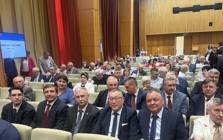 Председатель Федерации профсоюзов Якутии Николай Дегтярев принял участие в заседаниях руководящих органов ФНПР в Москве