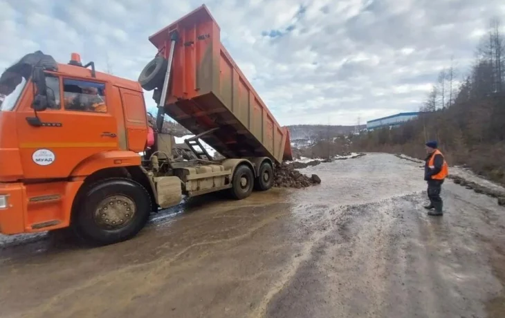 В Мирнинском районе Якутии ликвидировали угрозу размыва трассы &laquo;Анабар&raquo;