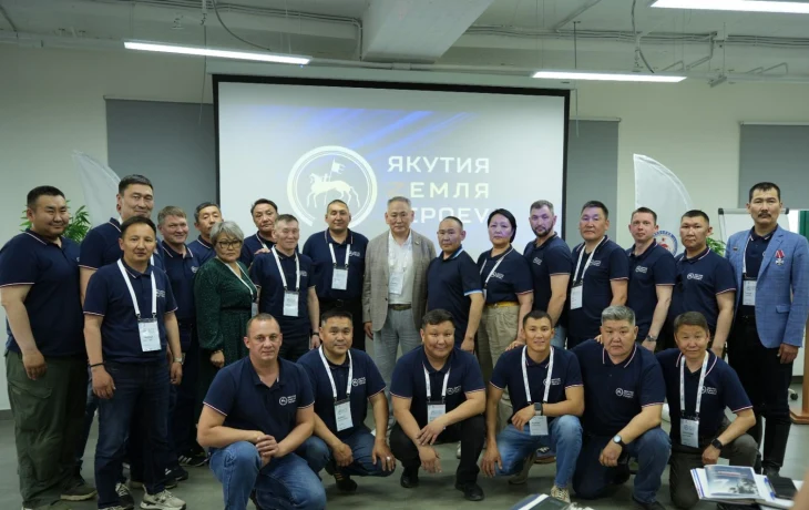 Сахамин Афанасьев встретился с участниками программы &laquo;Якутия &ndash; Земля героев&raquo;