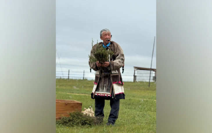 На празднике Шахадьибэ в Якутске представили песню в исполнении Семёна Курилова
