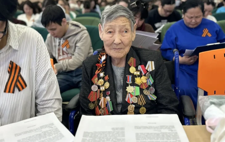 На площадке самой большой школы в Якутии &laquo;Диктант Победы&raquo; написала 105-летняя жительница республики