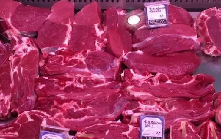 Опасно для&nbsp;здоровья: 3 признака того, что мясо на&nbsp;прилавке начало портиться, несмотря на&nbsp;скидку