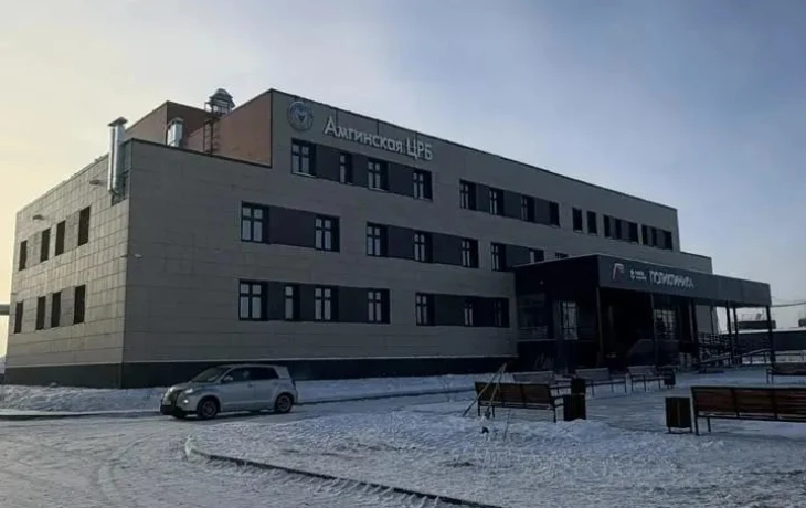 Почти 17 тысяч жителей Амгинского района обслуживает новая поликлиника