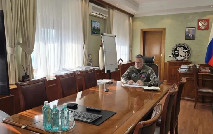 В Якутии принимают меры в связи с осложнением судоходной обстановки на Индигирке