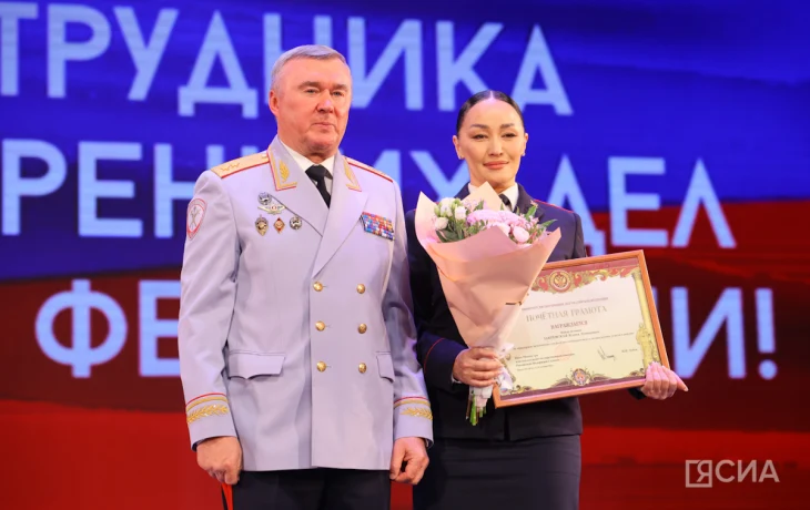 На страже правопорядка: в Якутске чествовали сотрудников МВД