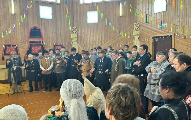 В Хангаласском районе в конкурсе &laquo;Бөртө Оһуокай&raquo; лучший запевала выиграл жеребенка