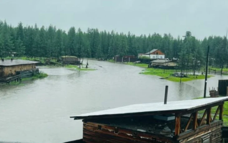 В Якутии подтопило участки трех региональных дорог