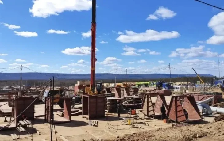 Строительство магистрального газопровода ведется на месте будущей Новоленской ТЭС