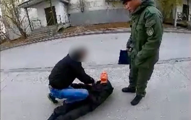 В Якутии трое мужчин до смерти избили прохожего, перепутав с другим человеком