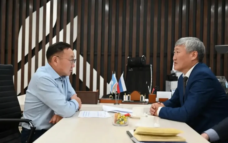 Алексей Колодезников провел встречу с главой Горного улуса