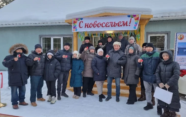 &laquo;Сунтарцеолит&raquo; тэрилтэ алта үлэһитэ саҥа дьиэҕэ киирдилэр