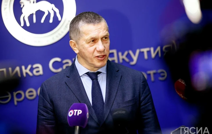Глава Якутии поздравил полпреда Юрия Трутнева с юбилеем