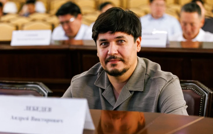 Якутская городская Дума приняла досрочную отставку депутата Андрея Лебедева