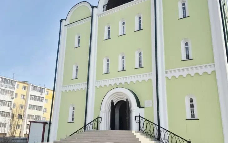 Фотофакт: В самом молодом храме Якутска отмечают Пасху