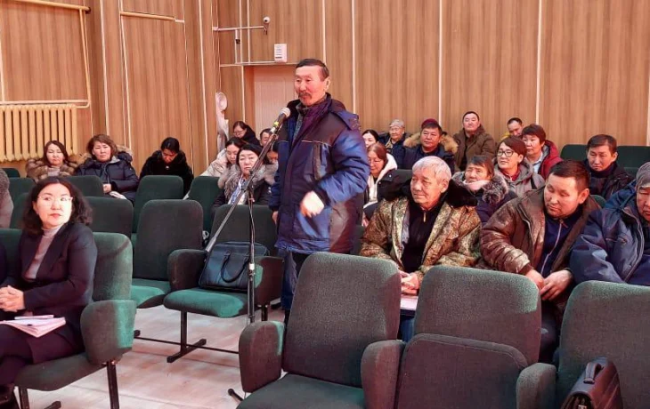 Отчёт Правительства Якутии начался перед населением Момского района