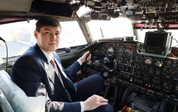Якутянин Алекс Анемподистов в 32 года стал командиром экипажа Ан-24: продолжение династии авиаторов