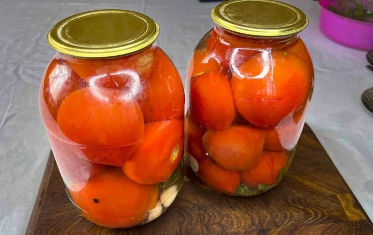 Маринованные помидоры как в детстве: легендарный советский рецепт