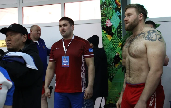 Чемпионат России. Лидеры якутской сборной по мас-рестлингу прошли взвешивание