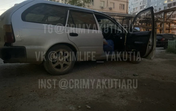В Якутске нетрезвая автоледи ударила сразу три автомобиля