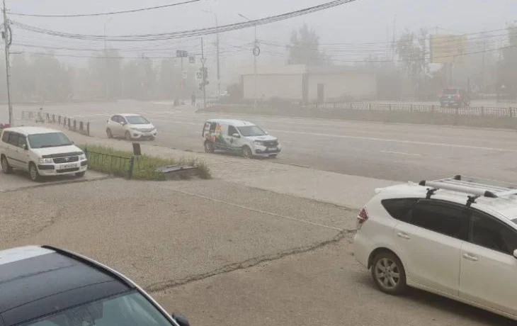В Якутии ждут смены направления ветра, чтобы рассеялся дым
