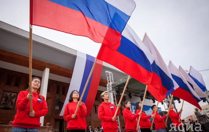 ВЦИОМ: большинство жителей РФ гордятся быть гражданами России