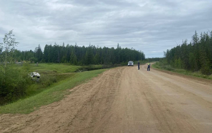 Смертельное ДТП на ФАД &laquo;Вилюй&raquo;: женщина-водитель погибла при съезде в кювет
