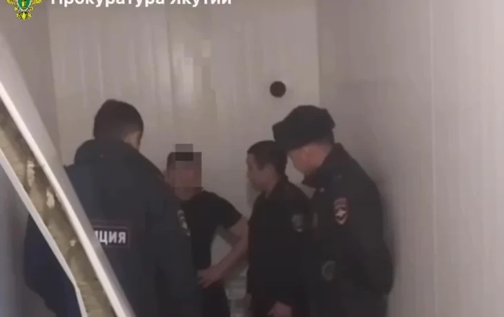 В Таттинском районе Якутии осудили мужчину за избиение главы наслега и погром в полиции
