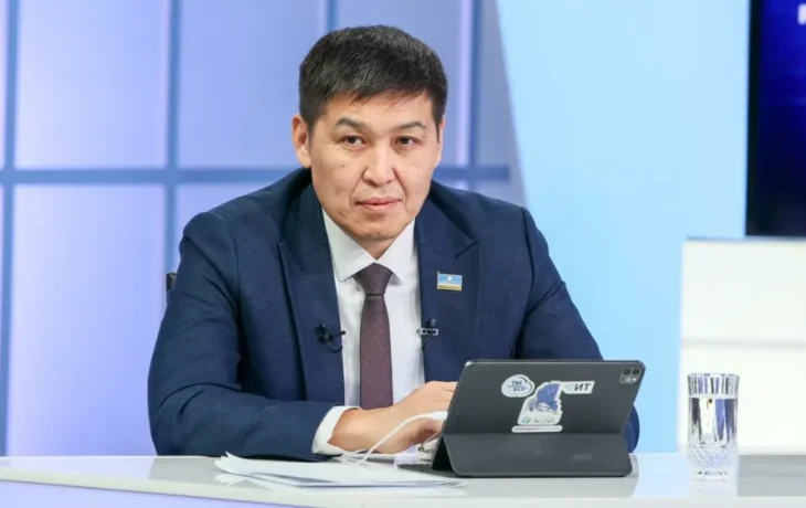 &laquo;Впереди нас ждут новые амбициозные задачи&raquo;: Анатолий Семенов поздравил с Днём инноваций Якутии