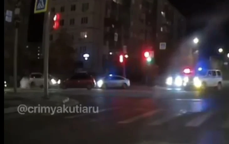 В Якутске женщина угнала иномарку и попала в ДТП во время погони: опубликовано видео