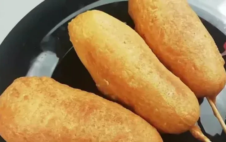 Пирожки &laquo;на косточке&raquo;: эффектное блюдо из обычных куриных голеней, которое станет вашим коронным