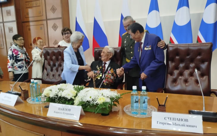 100 сааһы сүһүөх үрдүгэр: Кирилл Павлов өрөгөйдөөх күнэ