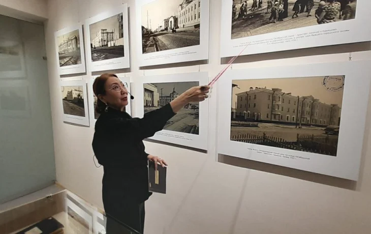 В Якутске открылась выставка архивных фотоматериалов первых генпланов города