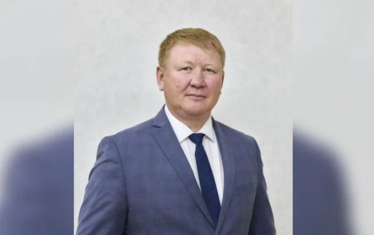 Выборы главы Хангаласского улуса выиграл Сергей Гребнев
