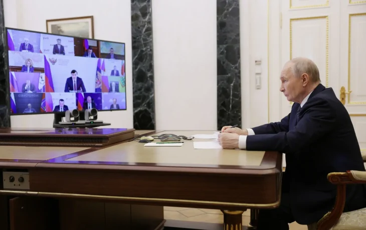 Владимир Путин поддержал предложение создать в России сеть малых НПЗ