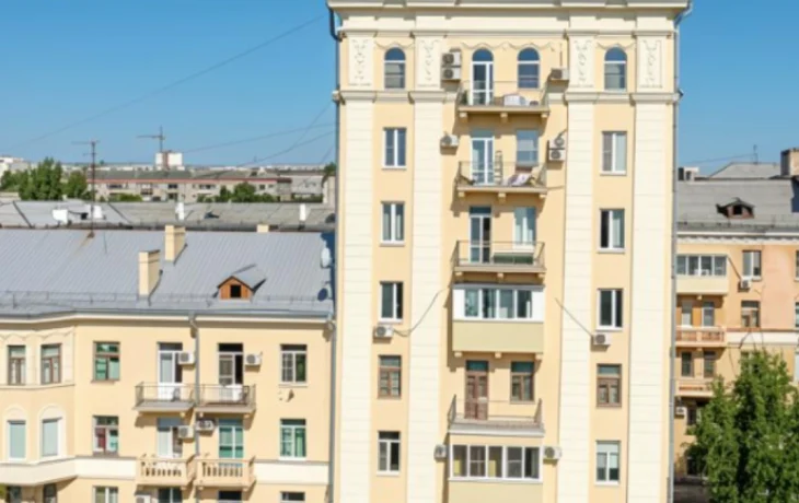 Помните высокие пороги в&nbsp;сталинках: их&nbsp;ставили не&nbsp;просто так&nbsp;&mdash; ответ всех удивит