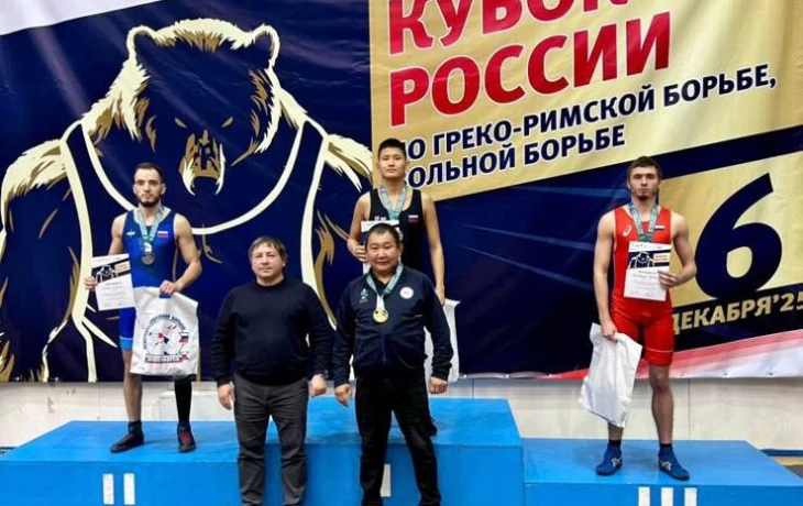 Якутский борец Тимофей Стручков победил на Кубке России